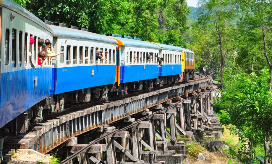 Train thaïlandais