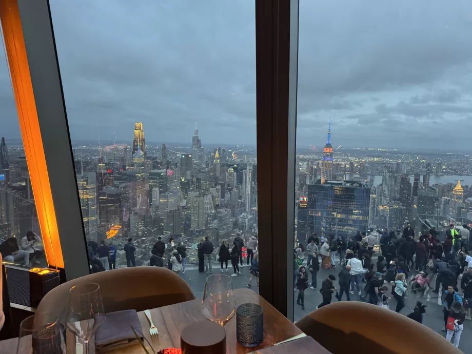 Vue du restaurant Peak