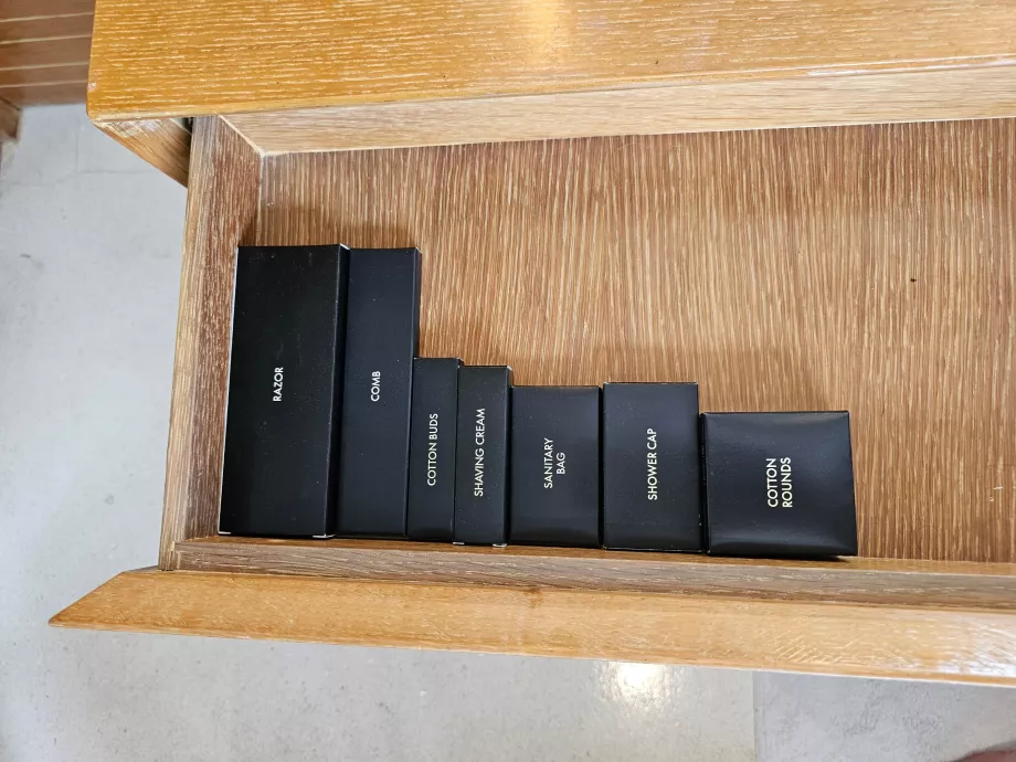 Kit de commodités gratuit dans la salle de bain