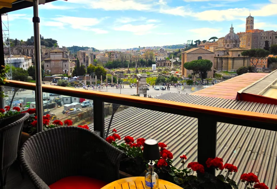Vue du Forum Romanum depuis le restaurant de l'hôtel