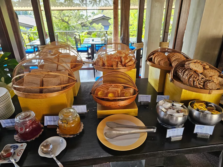 Petit-déjeuner - viennoiseries