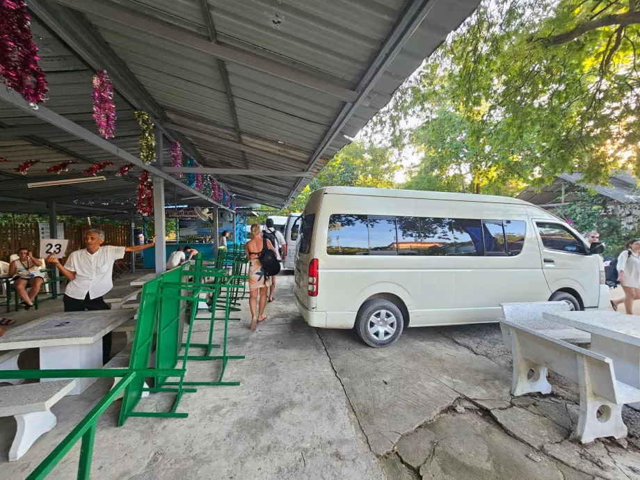 Minivan - retour à l'hôtel