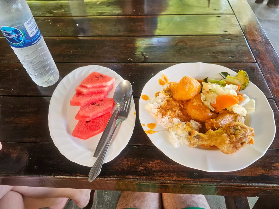 Déjeuner inclus dans le prix du voyage