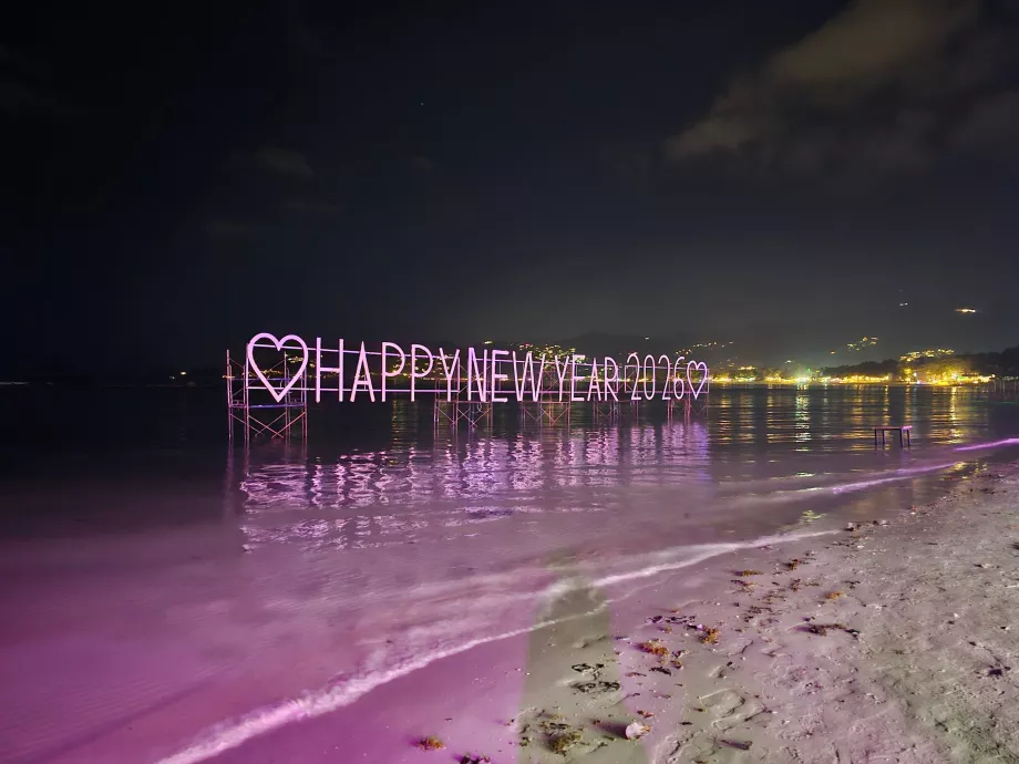Célébrations du Nouvel An sur la plage de Chaweng
