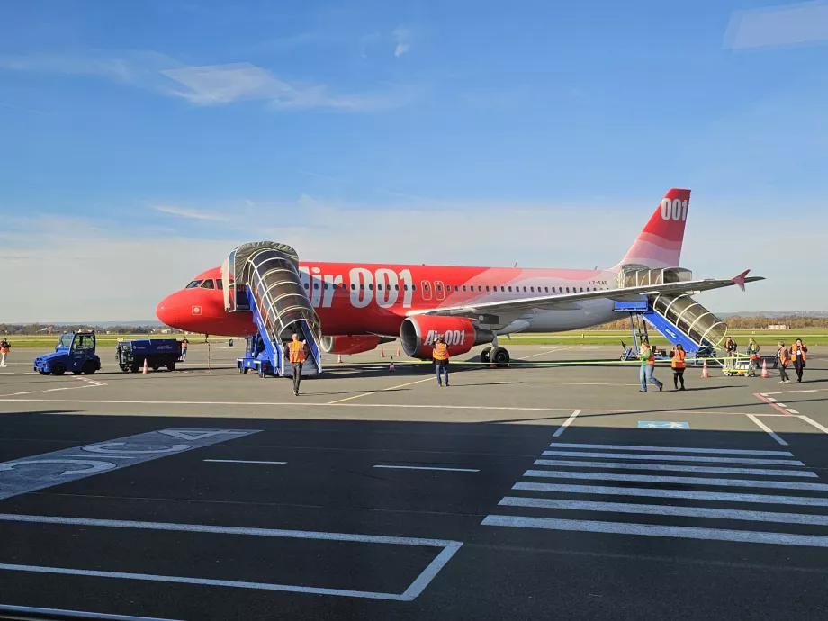 Airbus A320 à l'aéroport d'Ostrava