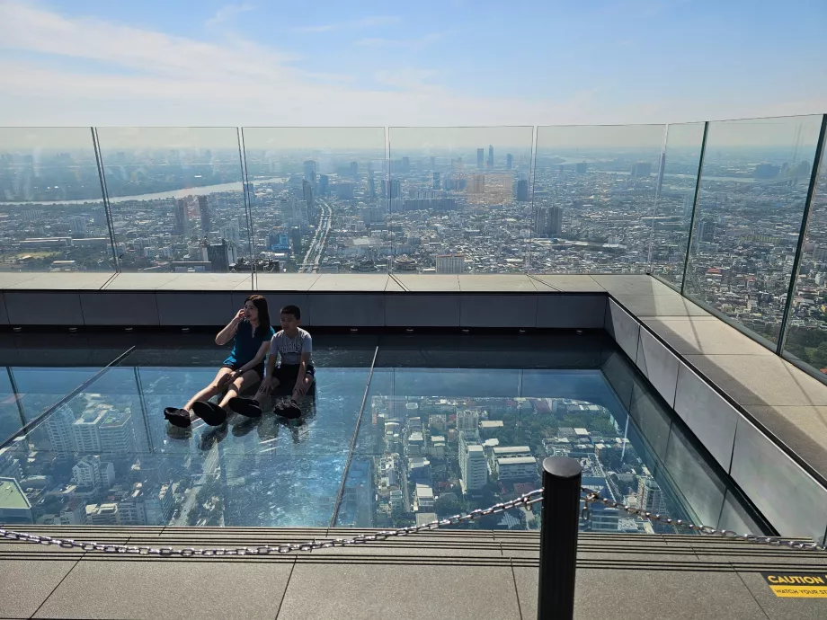 King Power Mahanakhon - passerelle