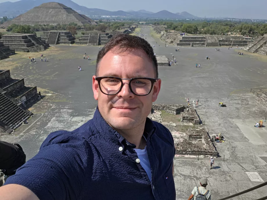 Moi sur la Pyramide de la Lune