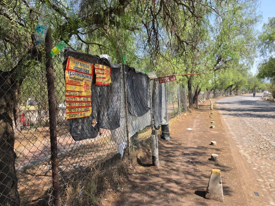 Arrêt de bus en direction du centre de Mexico