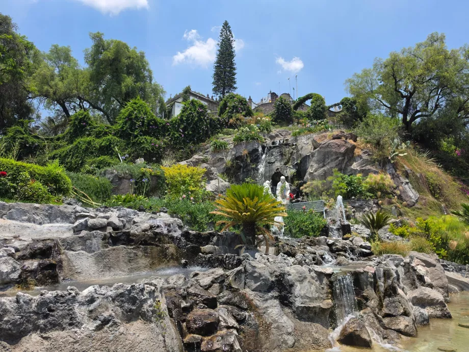 Vue d'en bas sur le Cerro Tepeyac