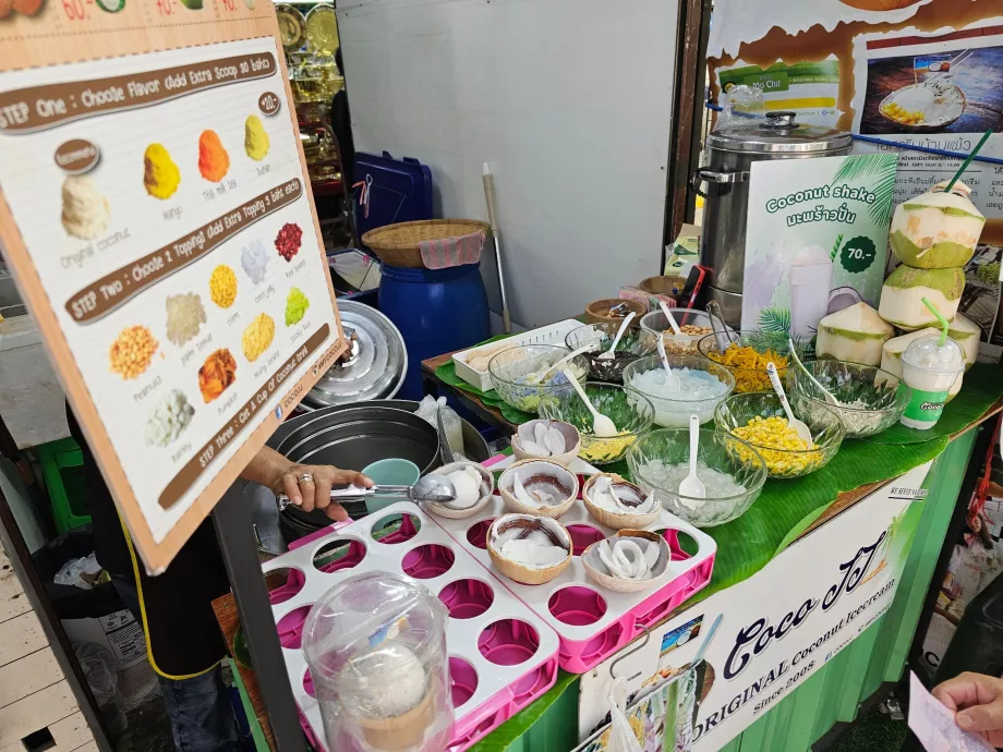 Marché de Chatuchak, glace à la noix de coco