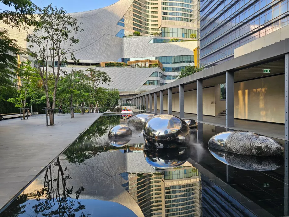 Carré sur Akara Sky Hanuman