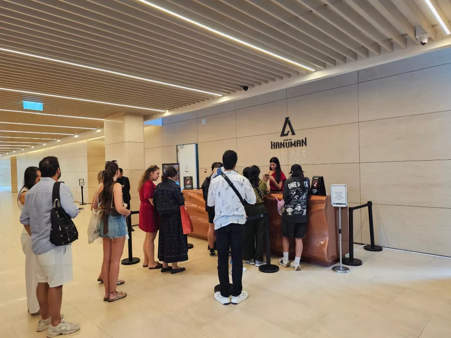 Akara Sky Hanuman - Réception au sous-sol