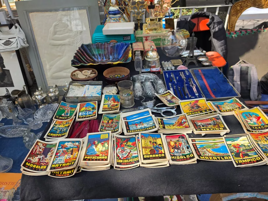Marchés aux puces