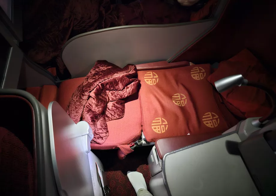 Canapé déplié en lit