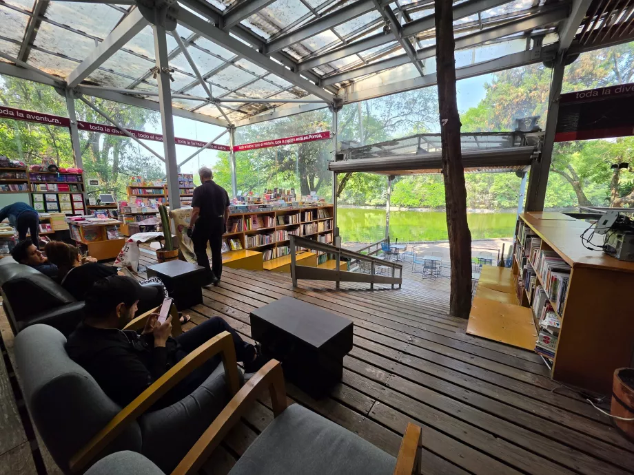Bibliothèque de Porrúa
