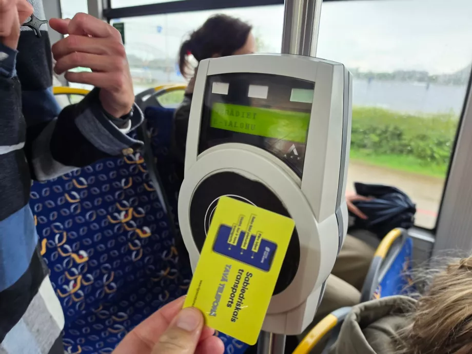 Utilisation de votre billet dans le bus