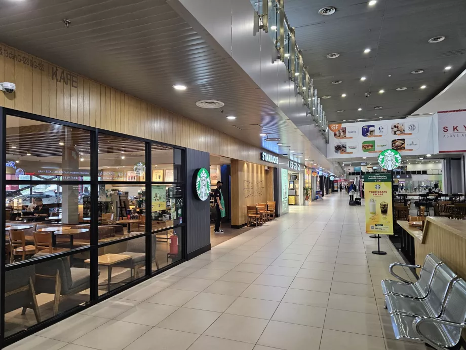 Starbucks dans l'espace public