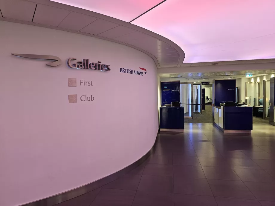 Réception et salon d'accueil