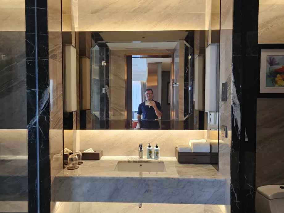 Moi dans la salle de bain
