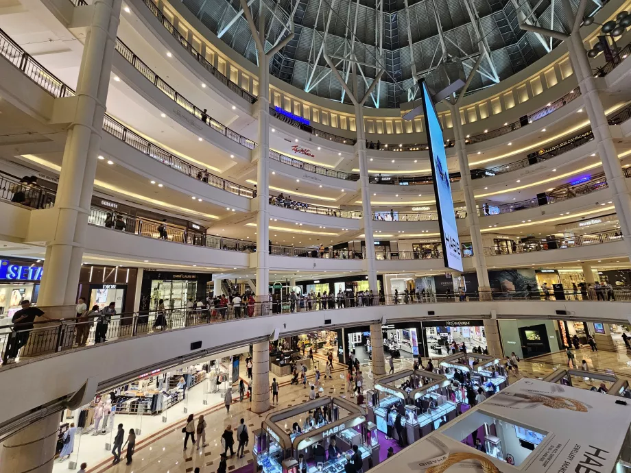 Grand magasin Suria