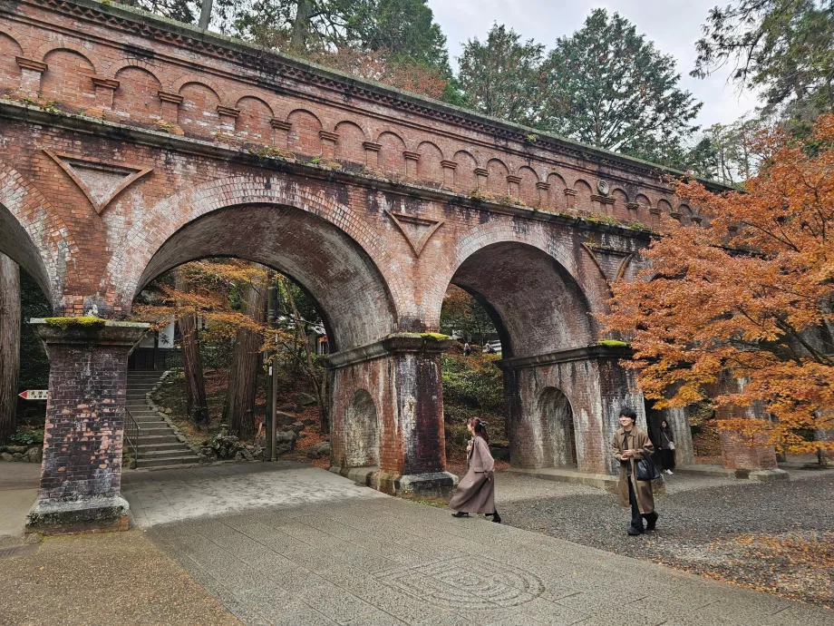 Aqueduc au-dessus du temple Nanzen-ji