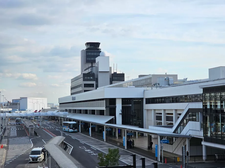 arrivée par l'aéroport ITM