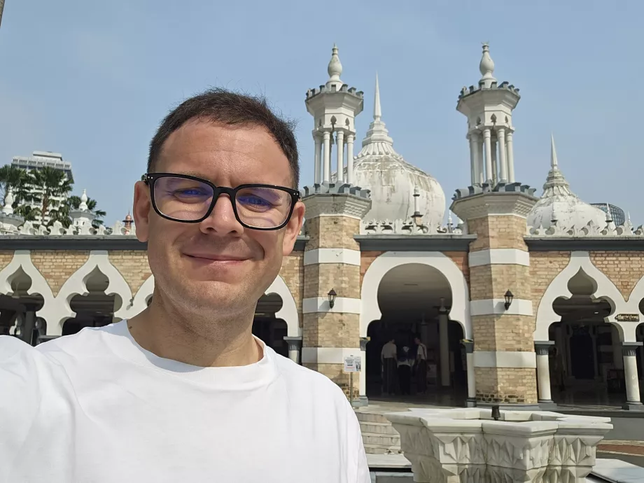 Moi dans la mosquée Jamek