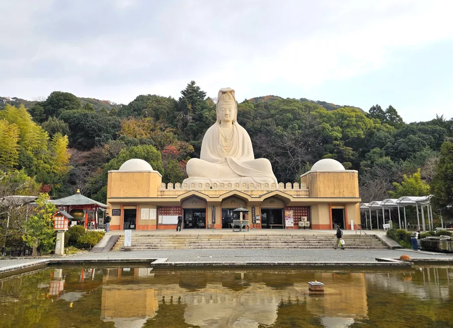 Temple Ryozen Kannon