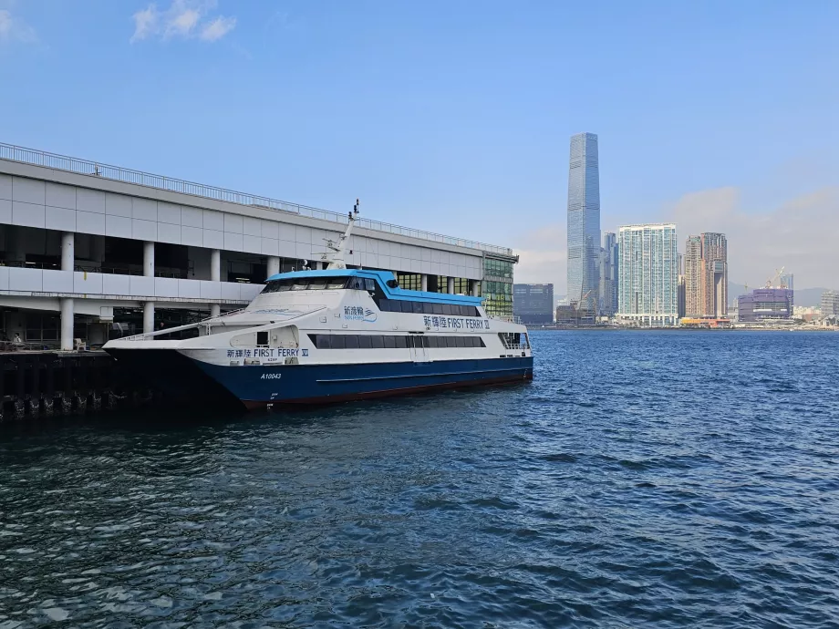 Sun Ferry à Central Piers