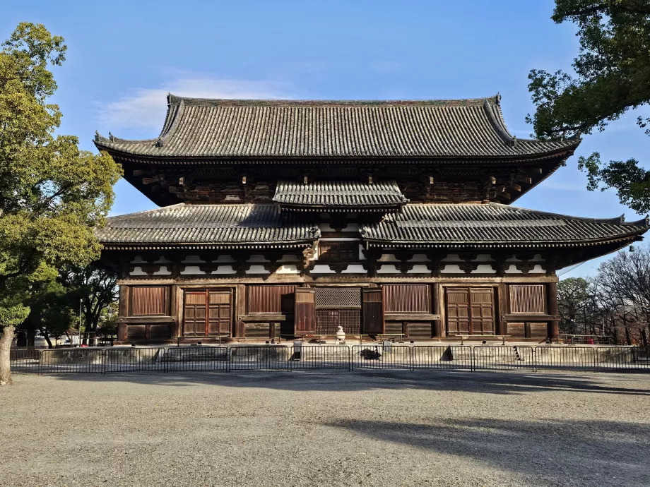 Terrain du temple To-ji