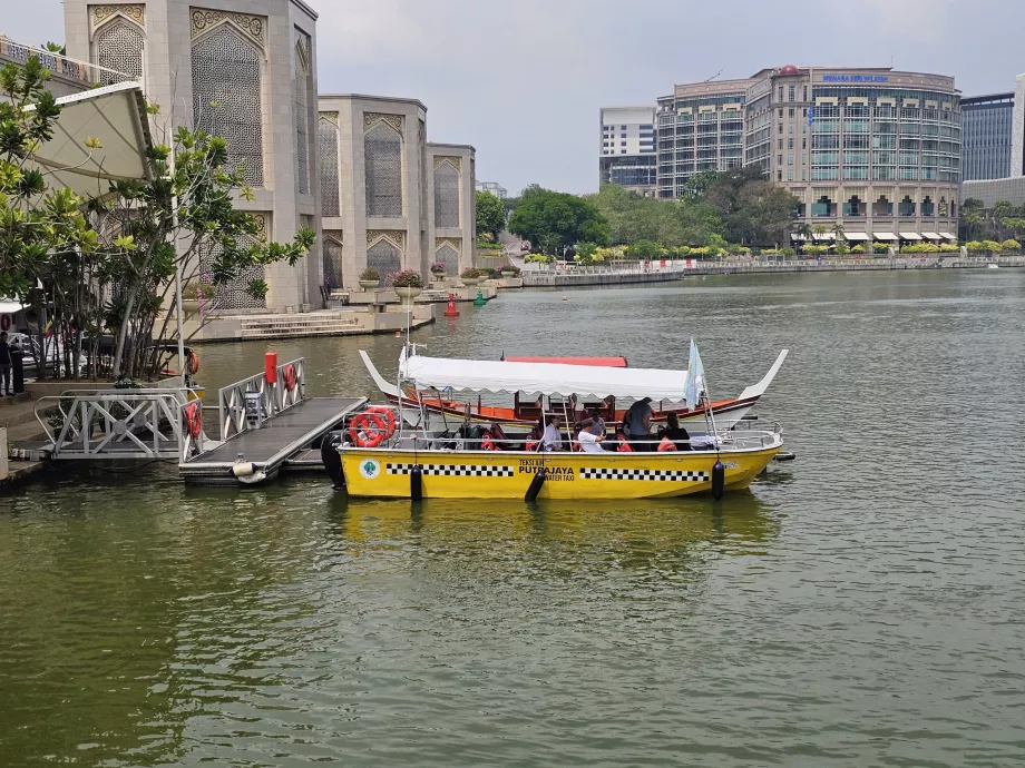 Taxi fluvial