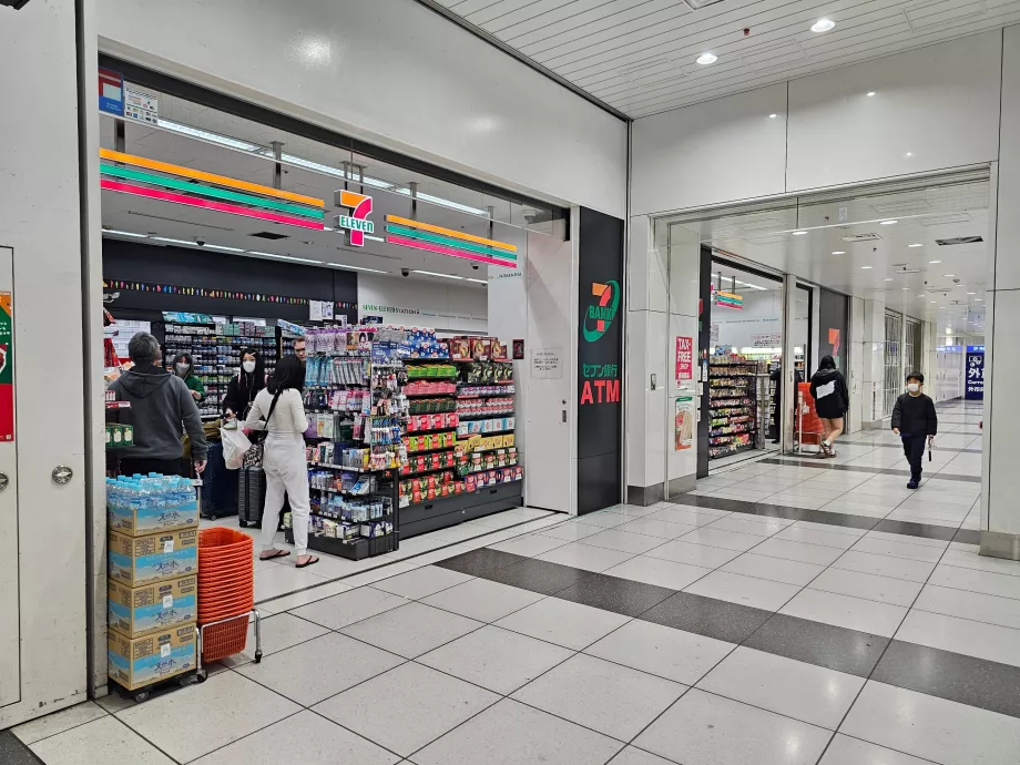 7-Eleven, zone publique, départs, Terminal 3