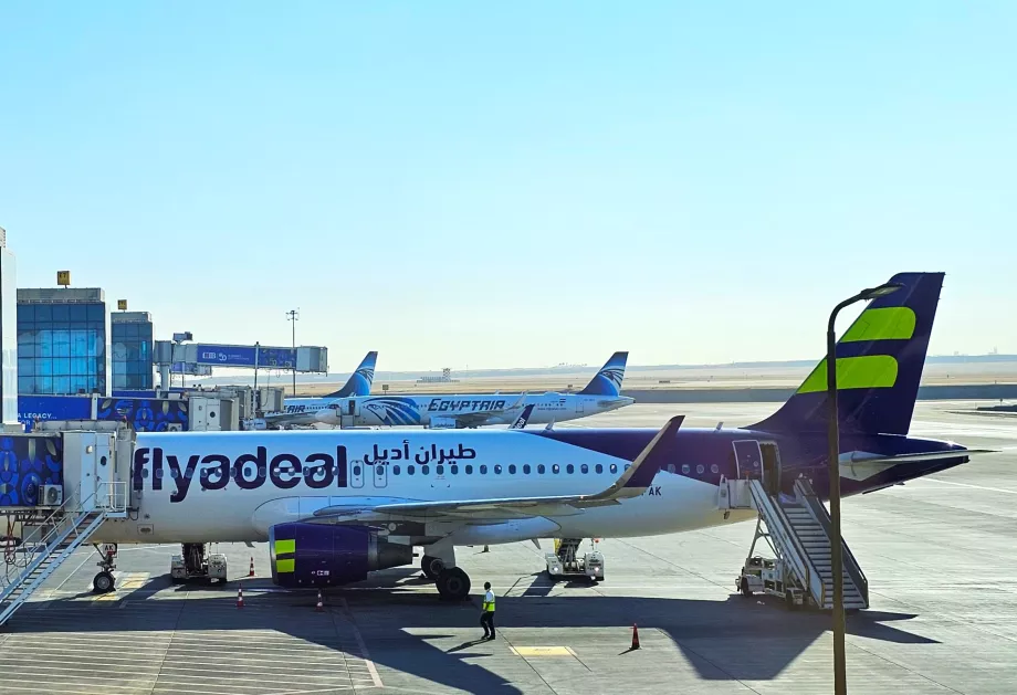 Airbus A320 Flyadeal à l'aéroport du Caire