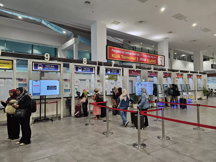 Billets pour les bus longue distance, Terminal 2