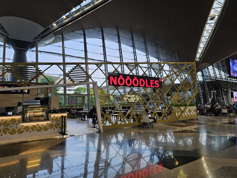 Restaurant Nööödles, zone publique, Terminal 1
