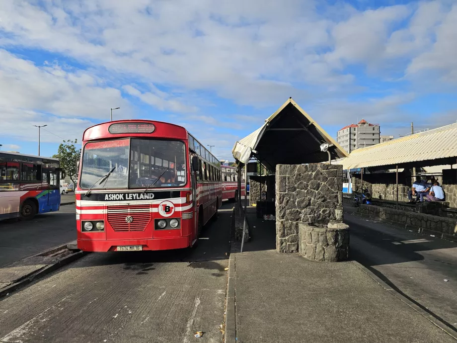 Bus plus anciens
