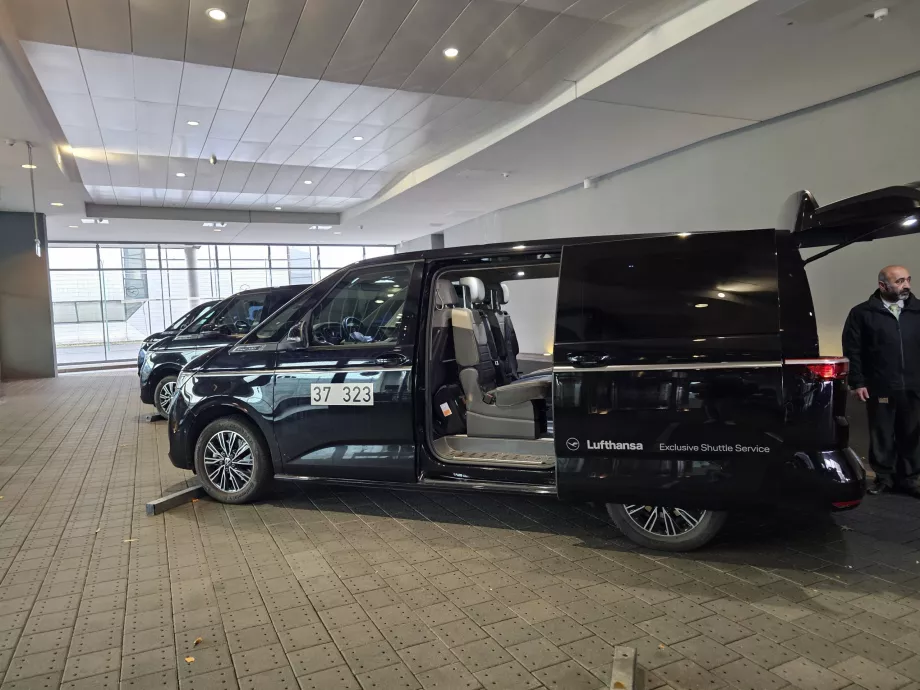 Transfert en limousine jusqu'à l'avion