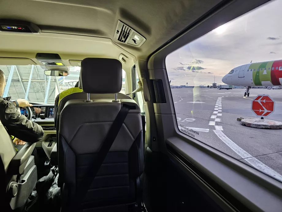 Transfert en limousine jusqu'à l'avion