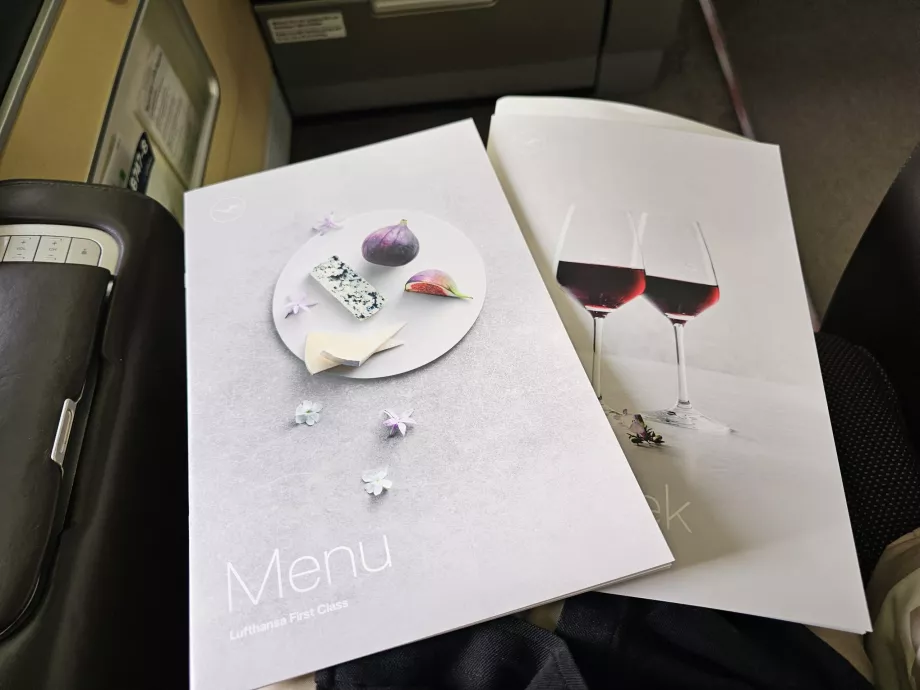 Menu imprimé et carte des vins