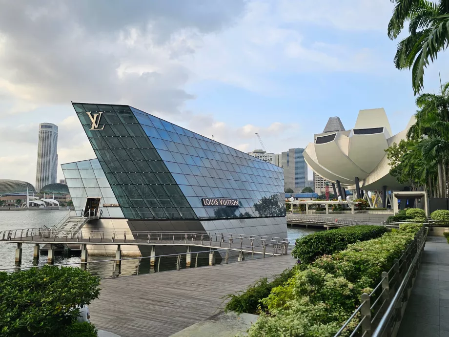 Boutique Louis Vuitton