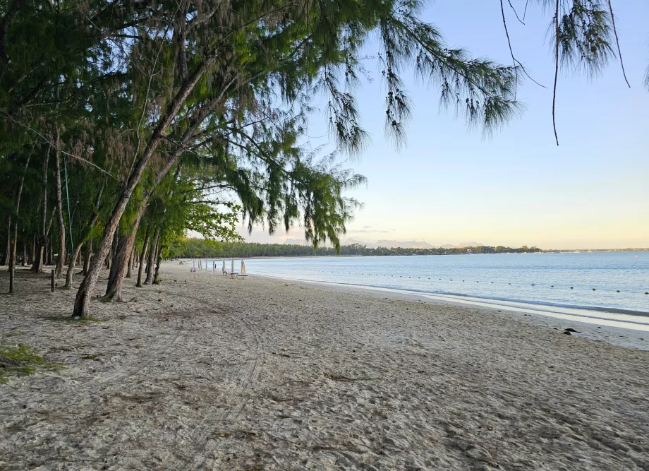 Plage publique de Mon Choisy