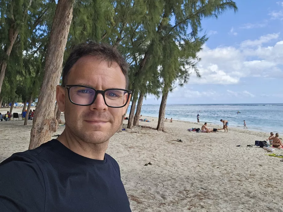 Moi sur la plage de Flic en Flac