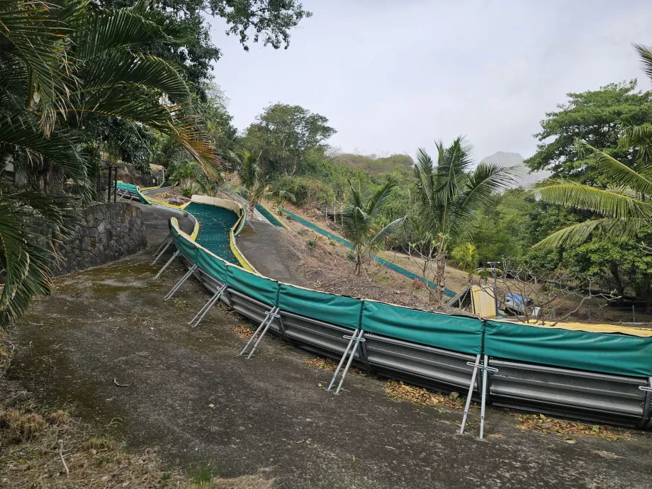 Toboggan au zoo de Casela