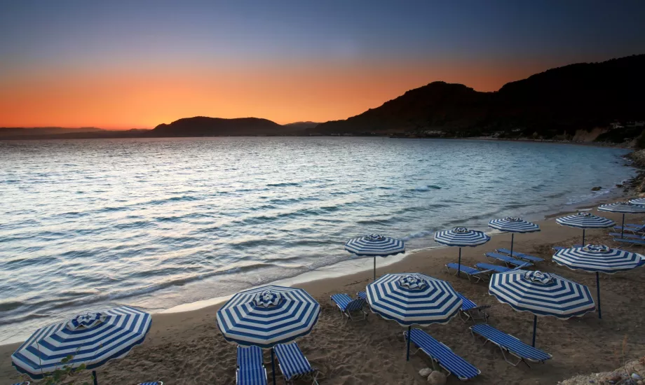 Plage de Pefkos