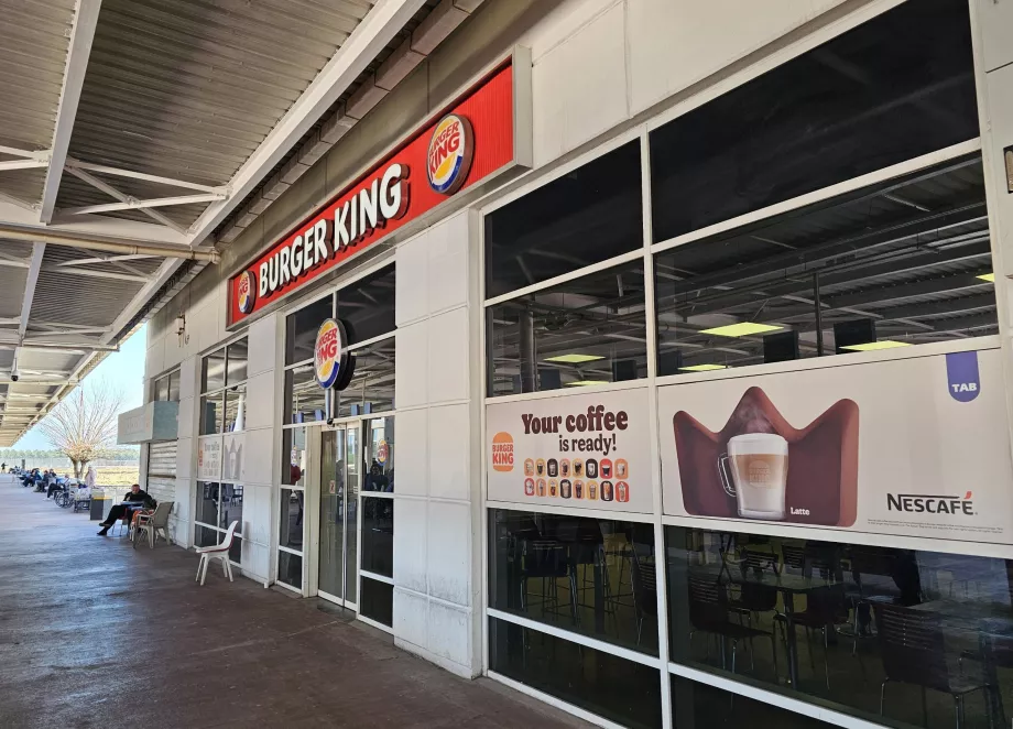 Burger King devant le terminal 2