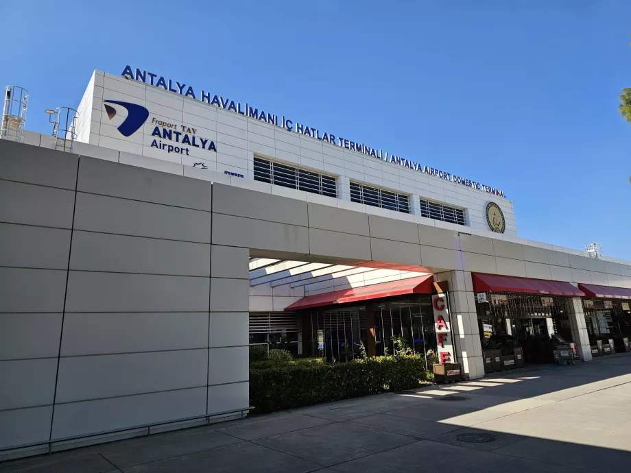 Partie domestique du terminal 1