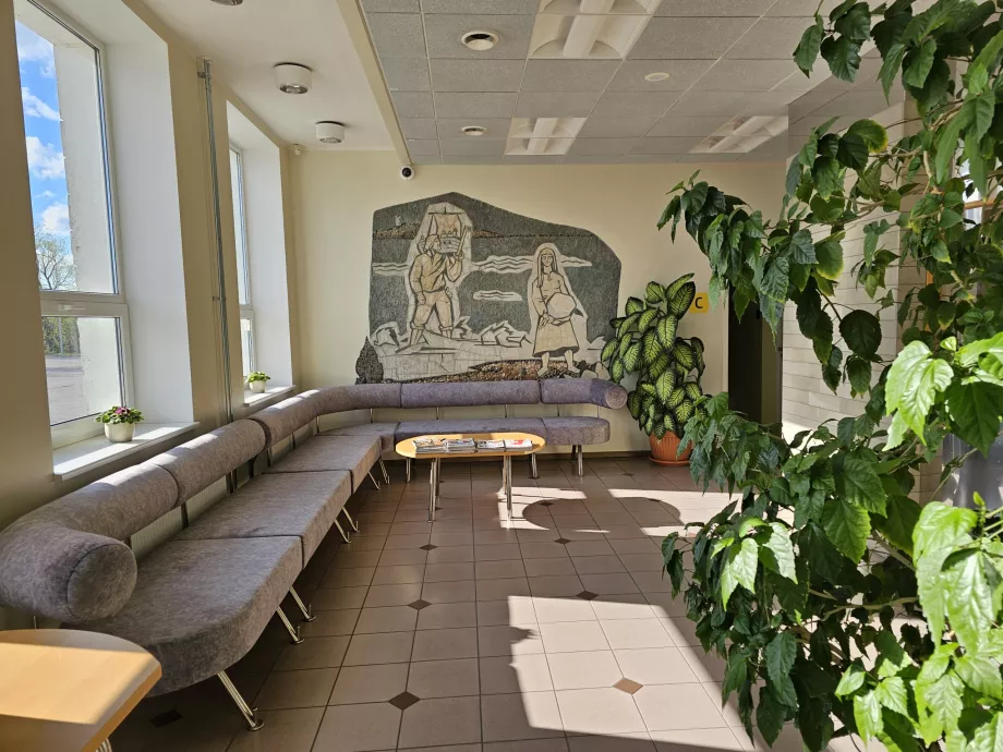 Salle d'attente dans la partie publique