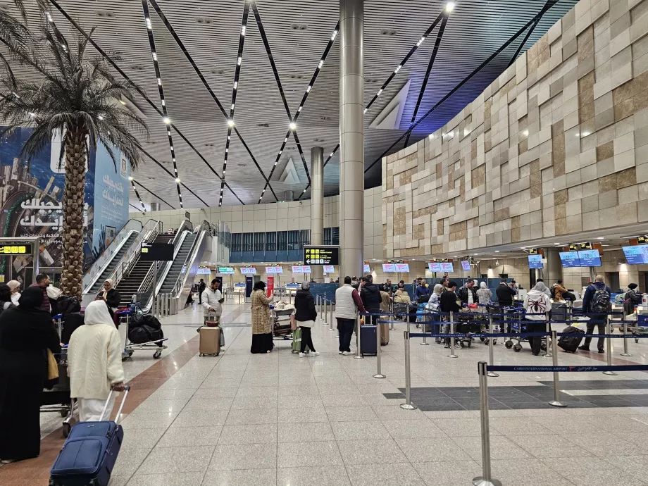 Comptoirs d'enregistrement Terminal 2