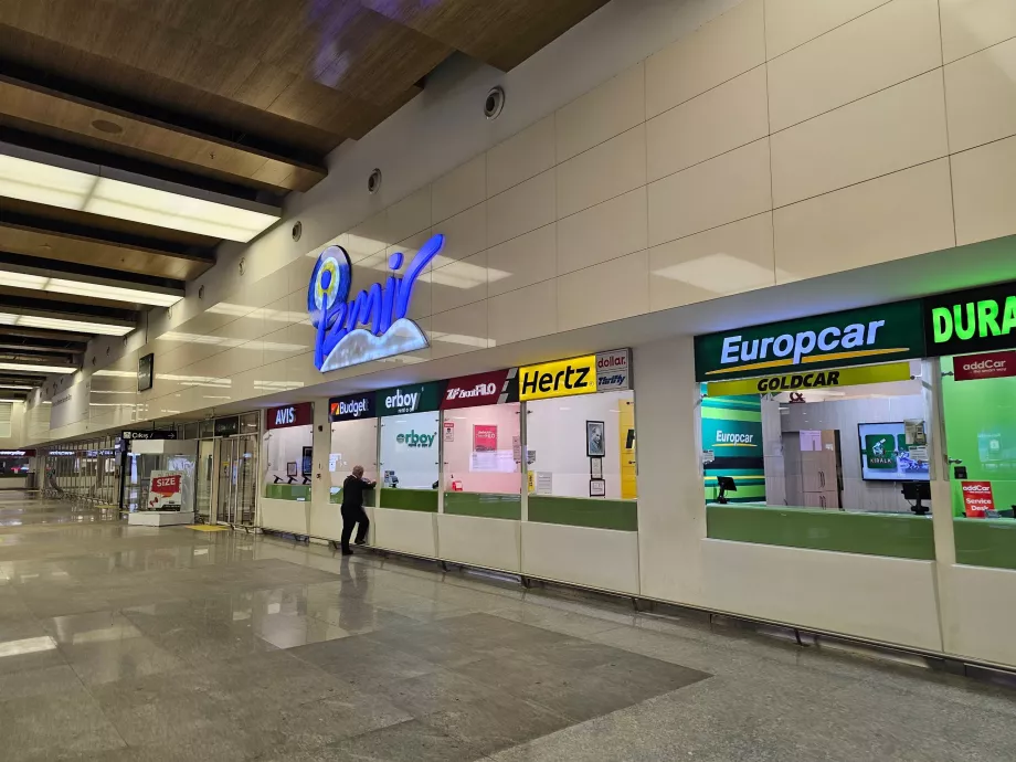 Comptoirs de location de voitures