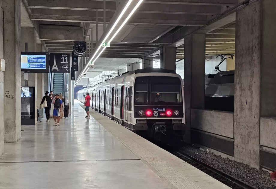 Train RER B